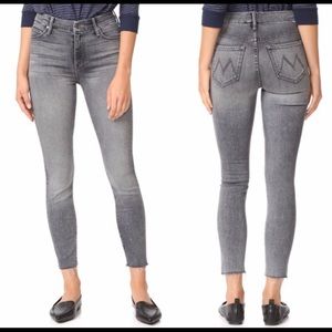 Mother High Waisted Ankle Looker Fray in Huntress